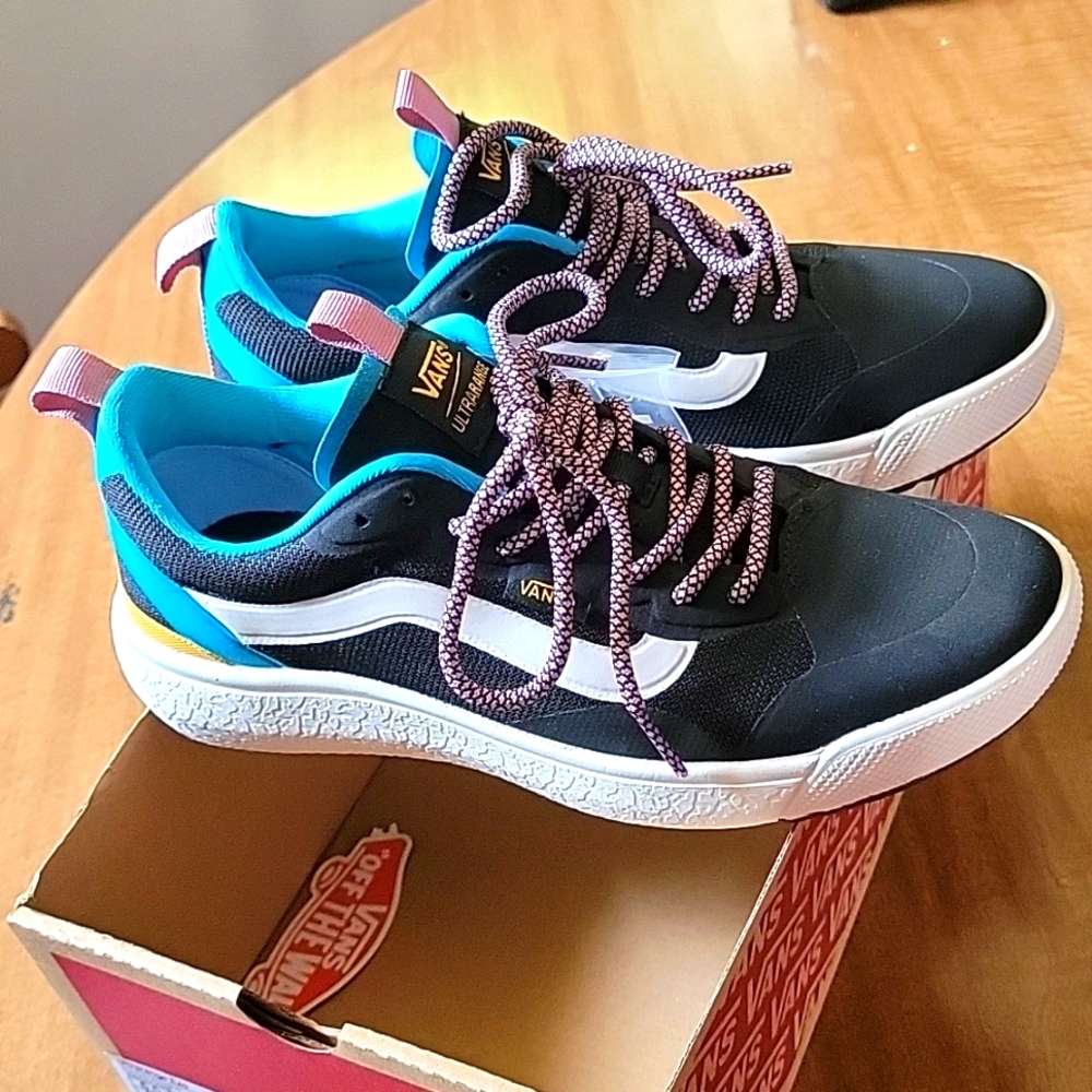 VANS SHOES